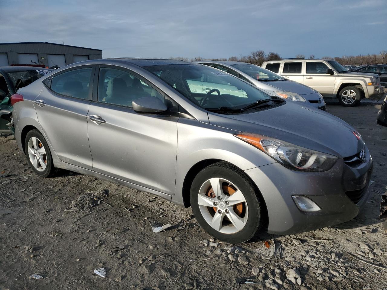2012 Hyundai Elantra - Image 4