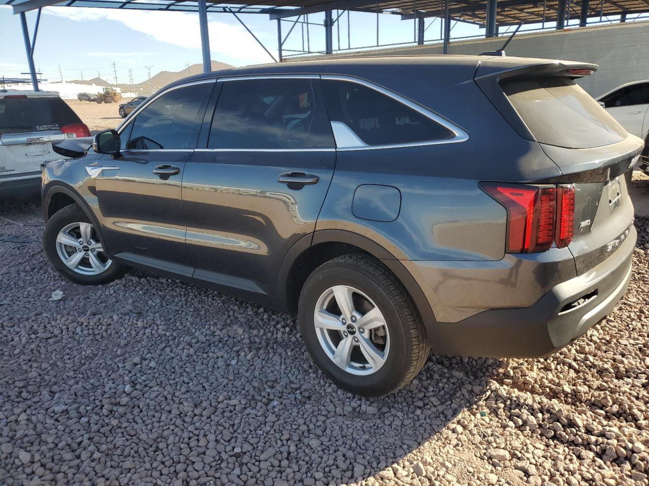 2022 Kia Sorento - Image 2
