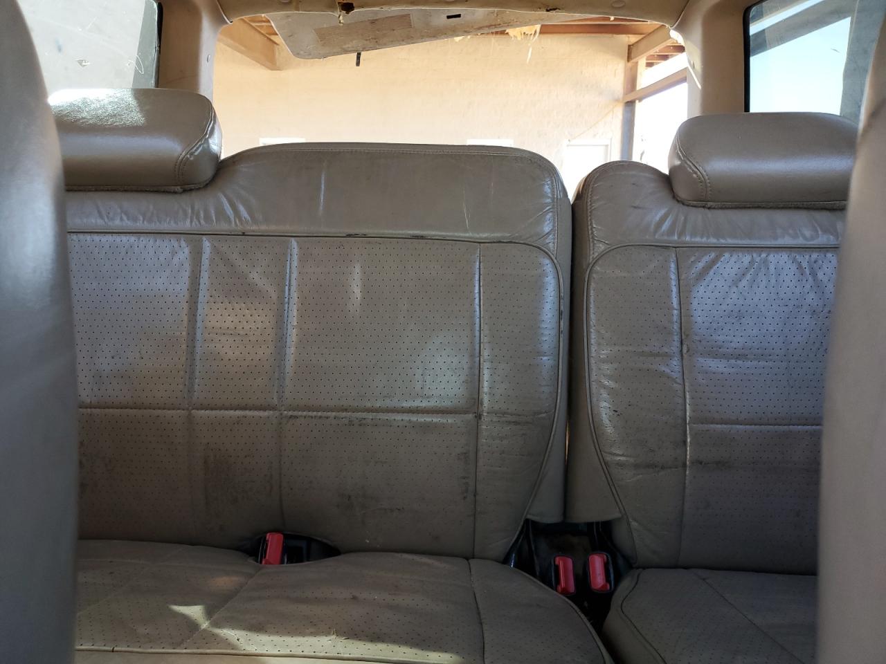 1998 Ford Explorer - Image 10