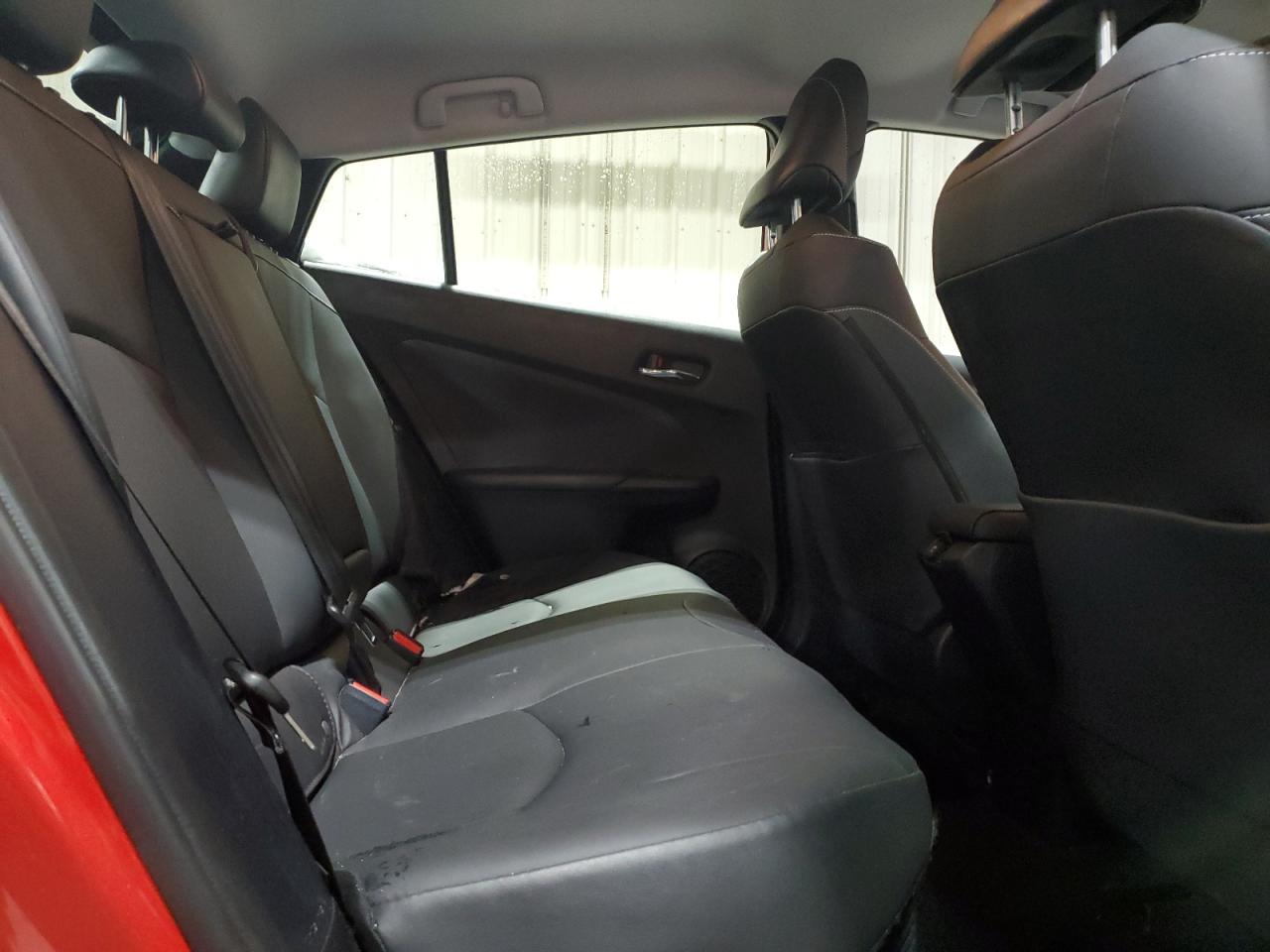 2022 Toyota Prius - Image 11
