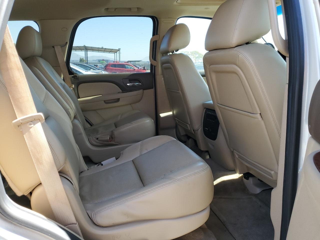 2013 Chevrolet Tahoe - Image 11
