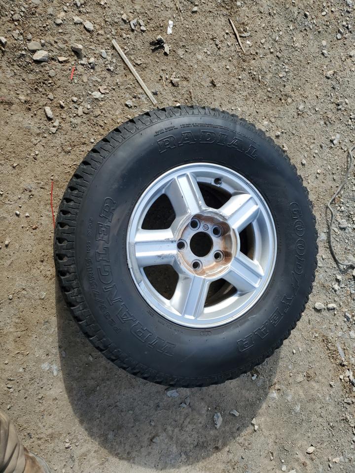 2004 Ford Escape - Image 13