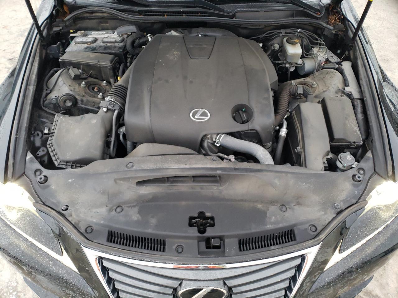 2015 Lexus IS - Image 11
