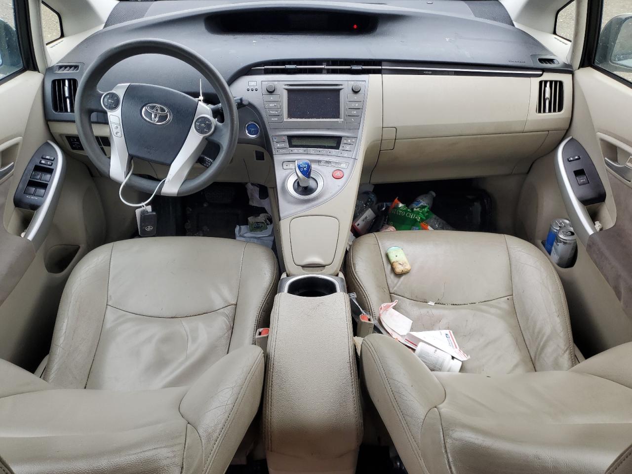 2014 Toyota Prius - Image 8