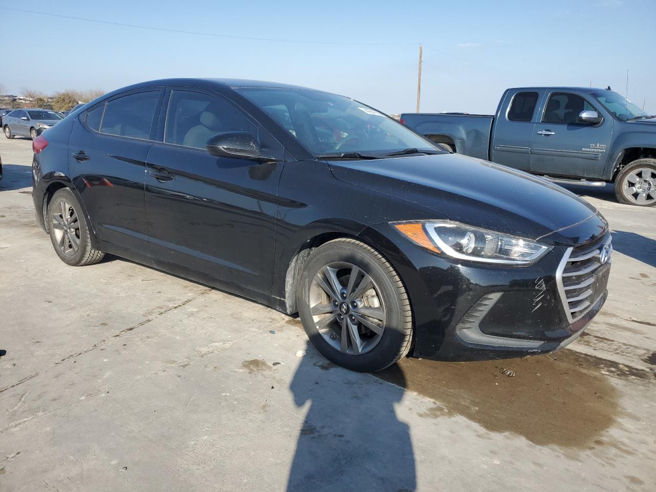2018 Hyundai Elantra - Image 4