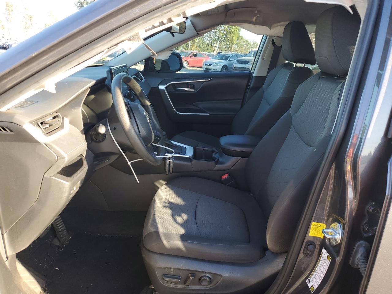 2022 Toyota RAV 4 - Image 7