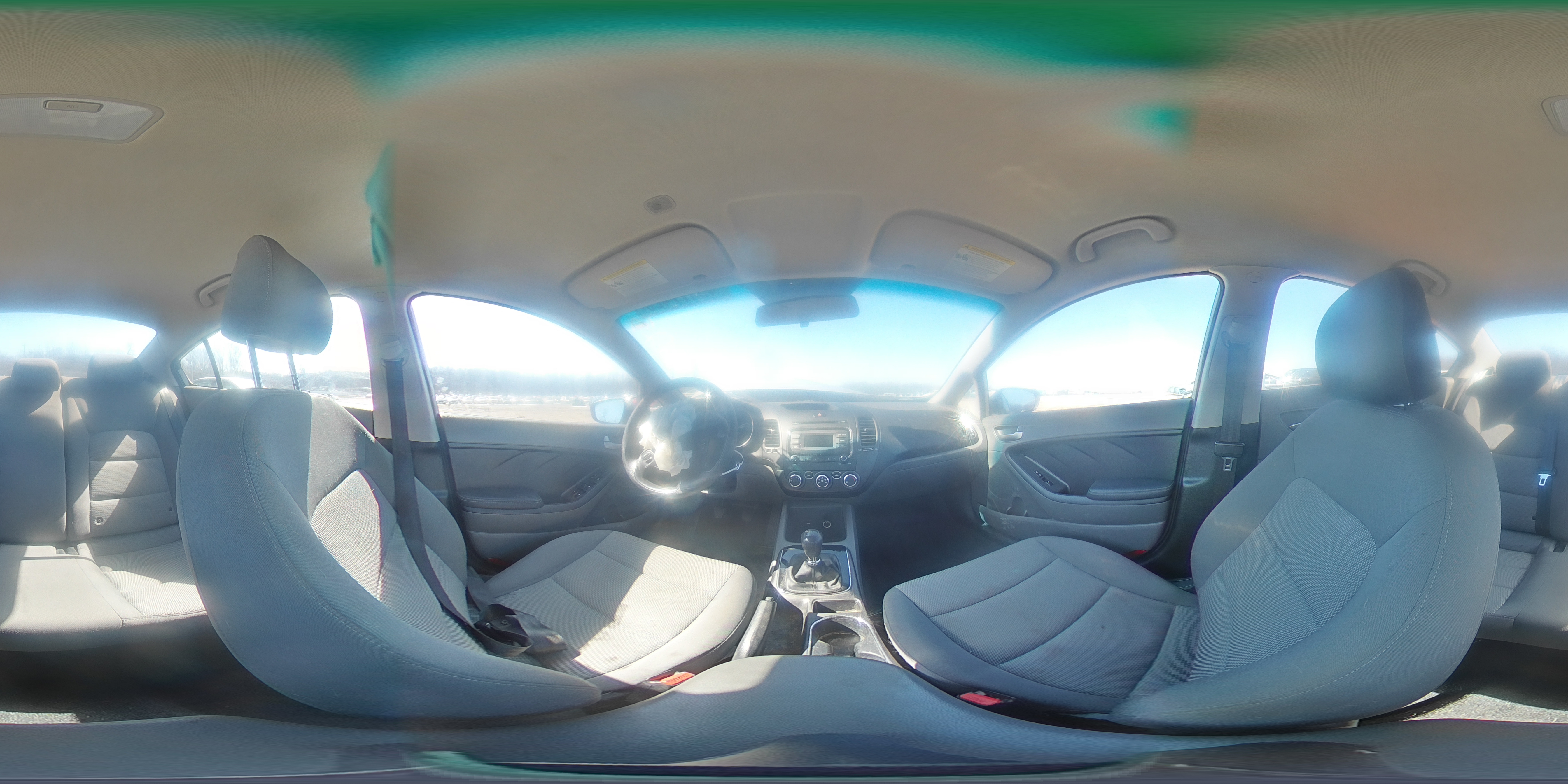 2017 Kia Forte - Image 13