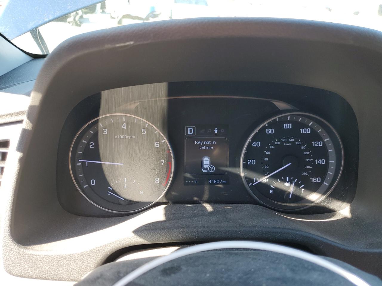 2017 Hyundai Elantra - Image 9