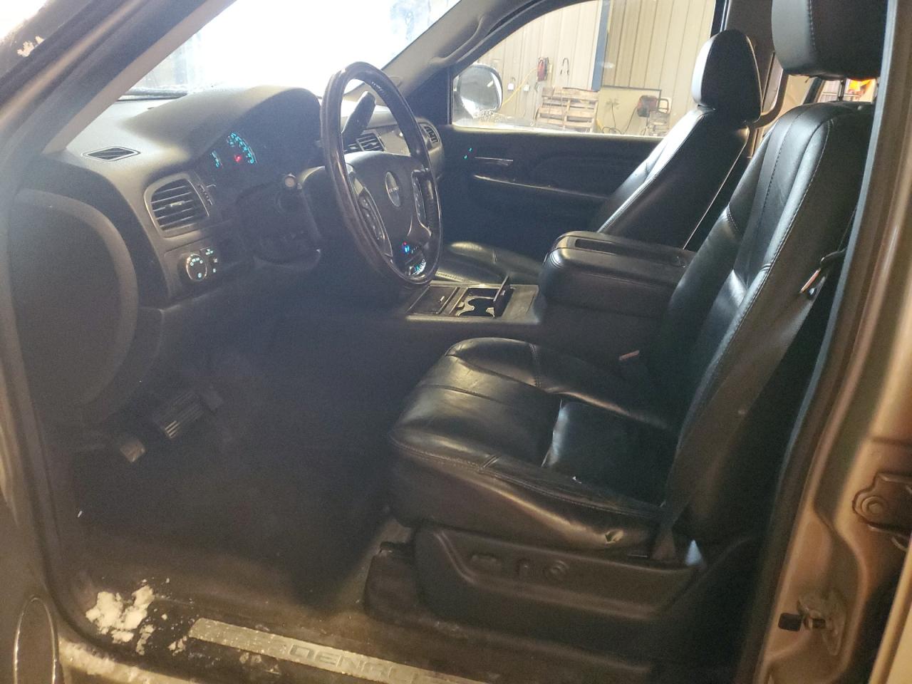 2007 GMC Yukon - Image 7