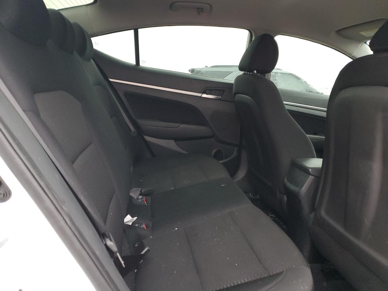 2019 Hyundai Elantra - Image 10