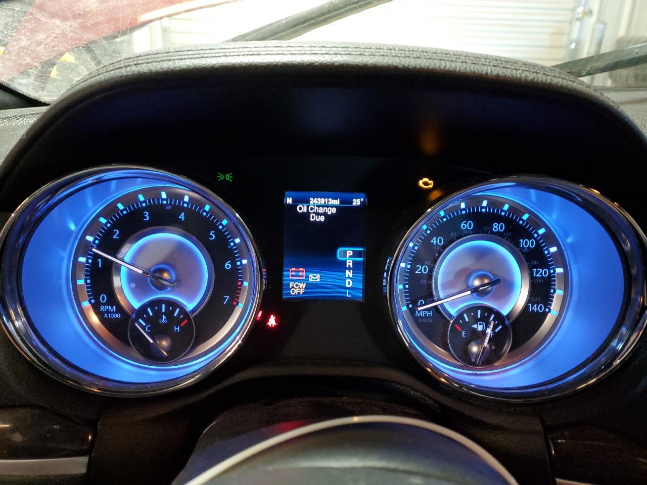 2013 Chrysler 300 - Image 9