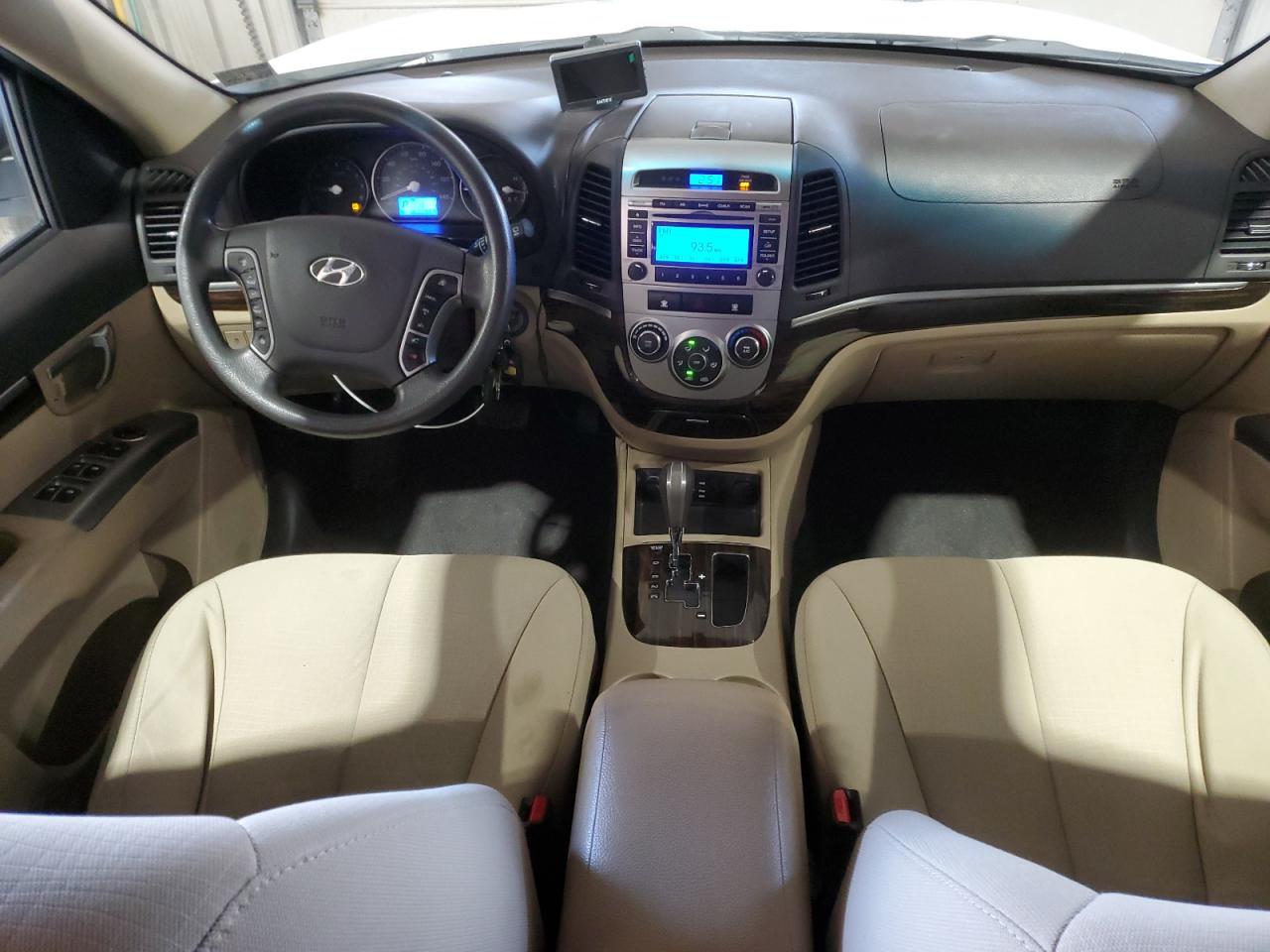 2011 Hyundai Santa Fe - Image 8