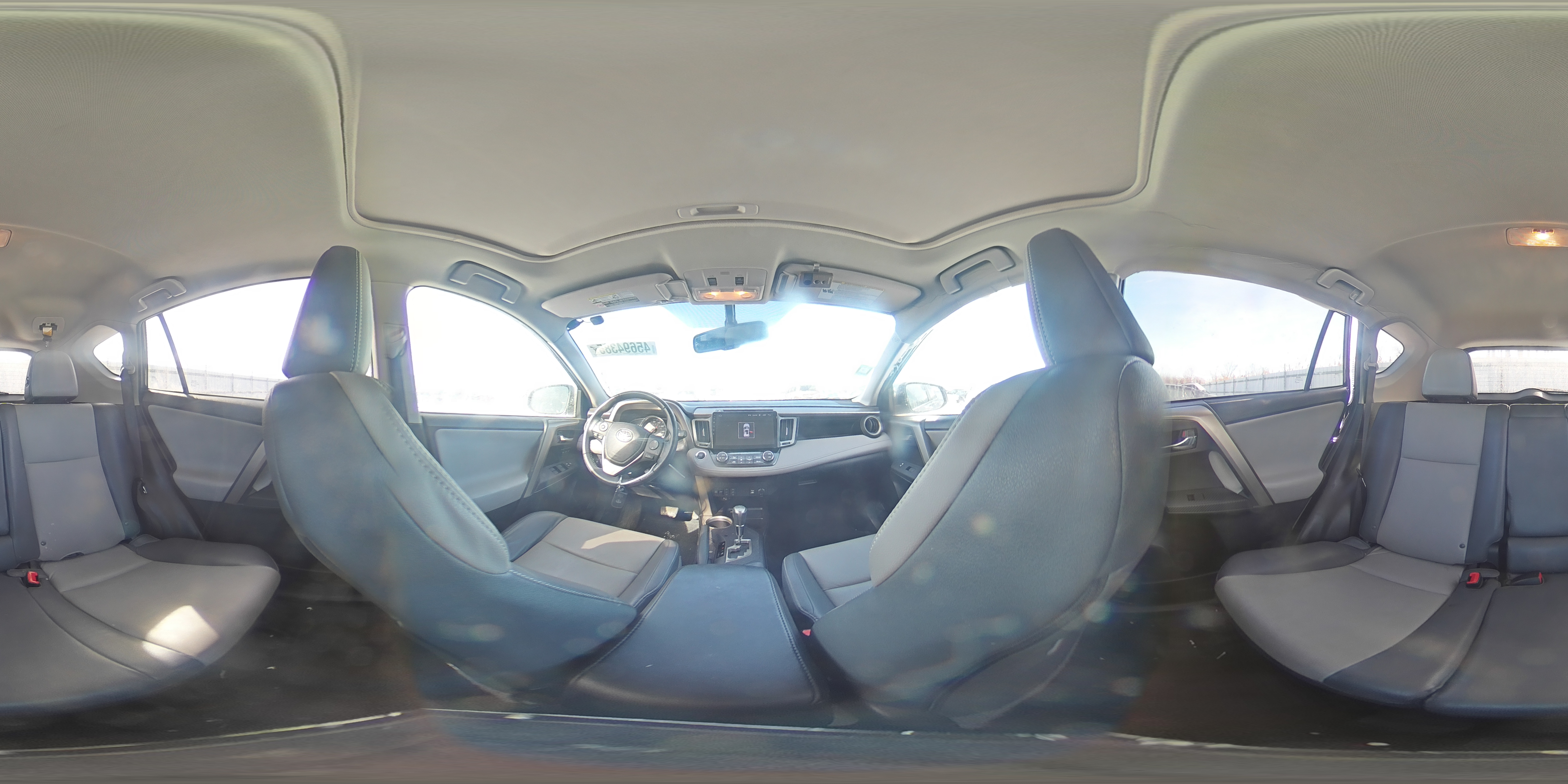 2014 Toyota RAV 4 - Image 13