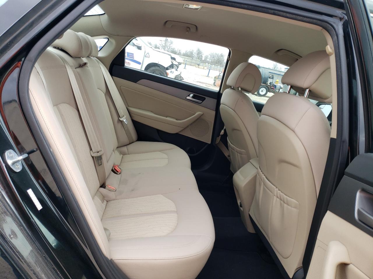 2016 Hyundai Sonata - Image 10