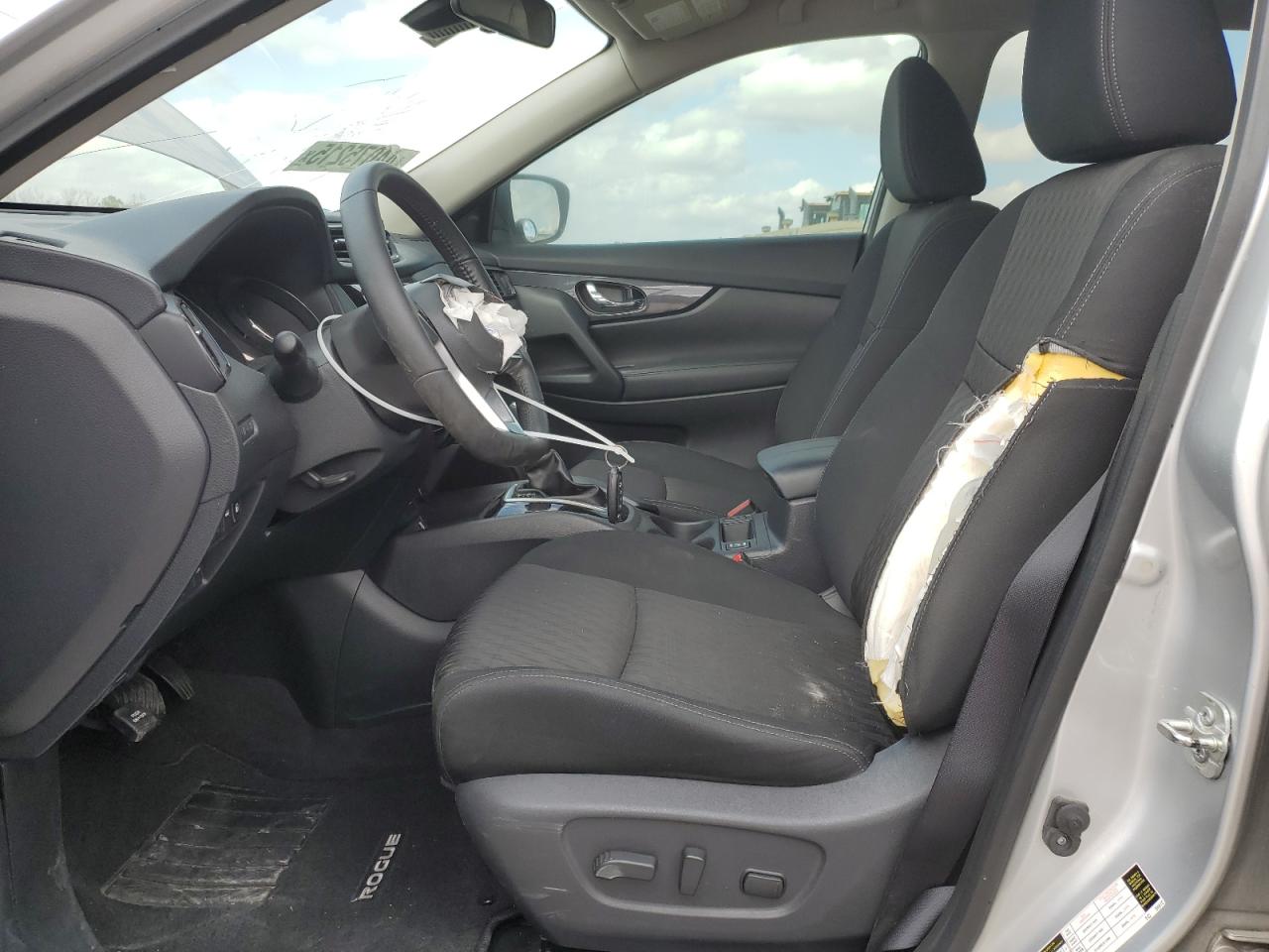 2020 Nissan Rogue - Image 7
