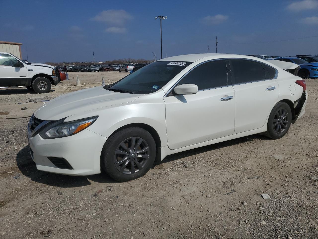 2017 Nissan Altima - Image 1