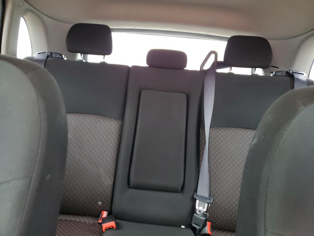 2019 Mitsubishi Outlander - Image 10