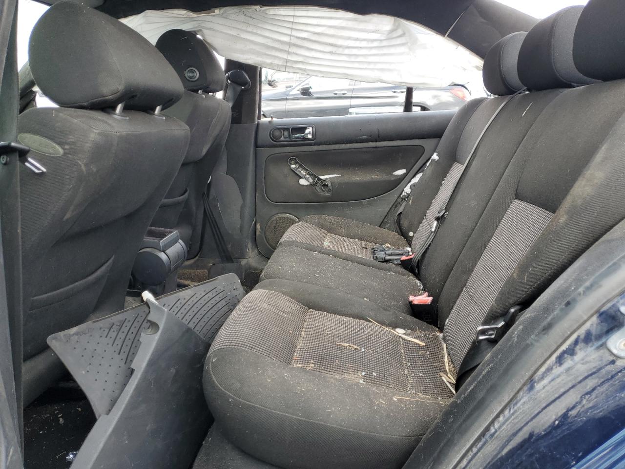 2001 Volkswagen Jetta - Image 10