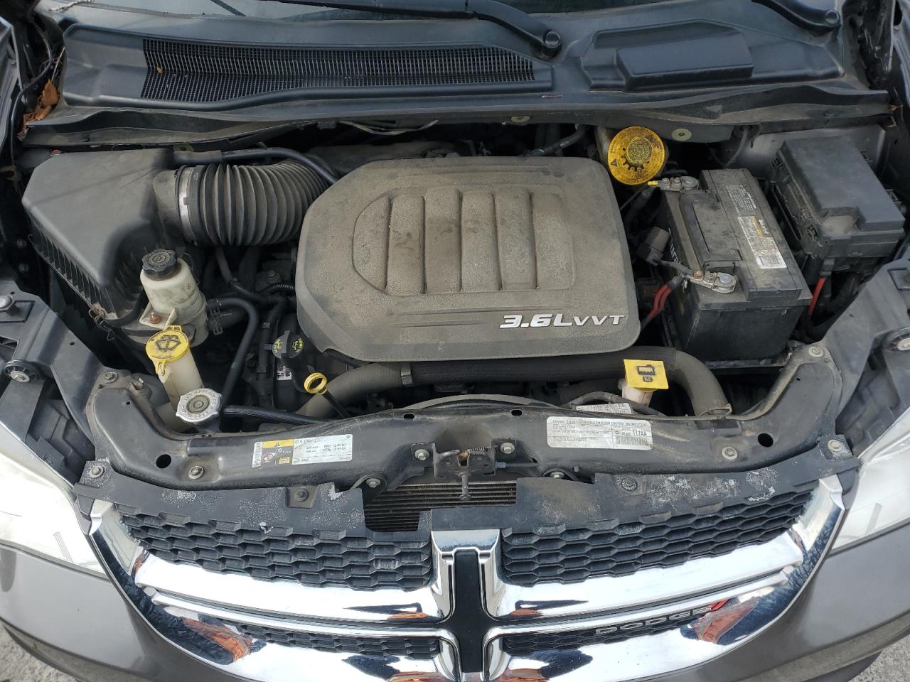 2015 Dodge Caravan - Image 12