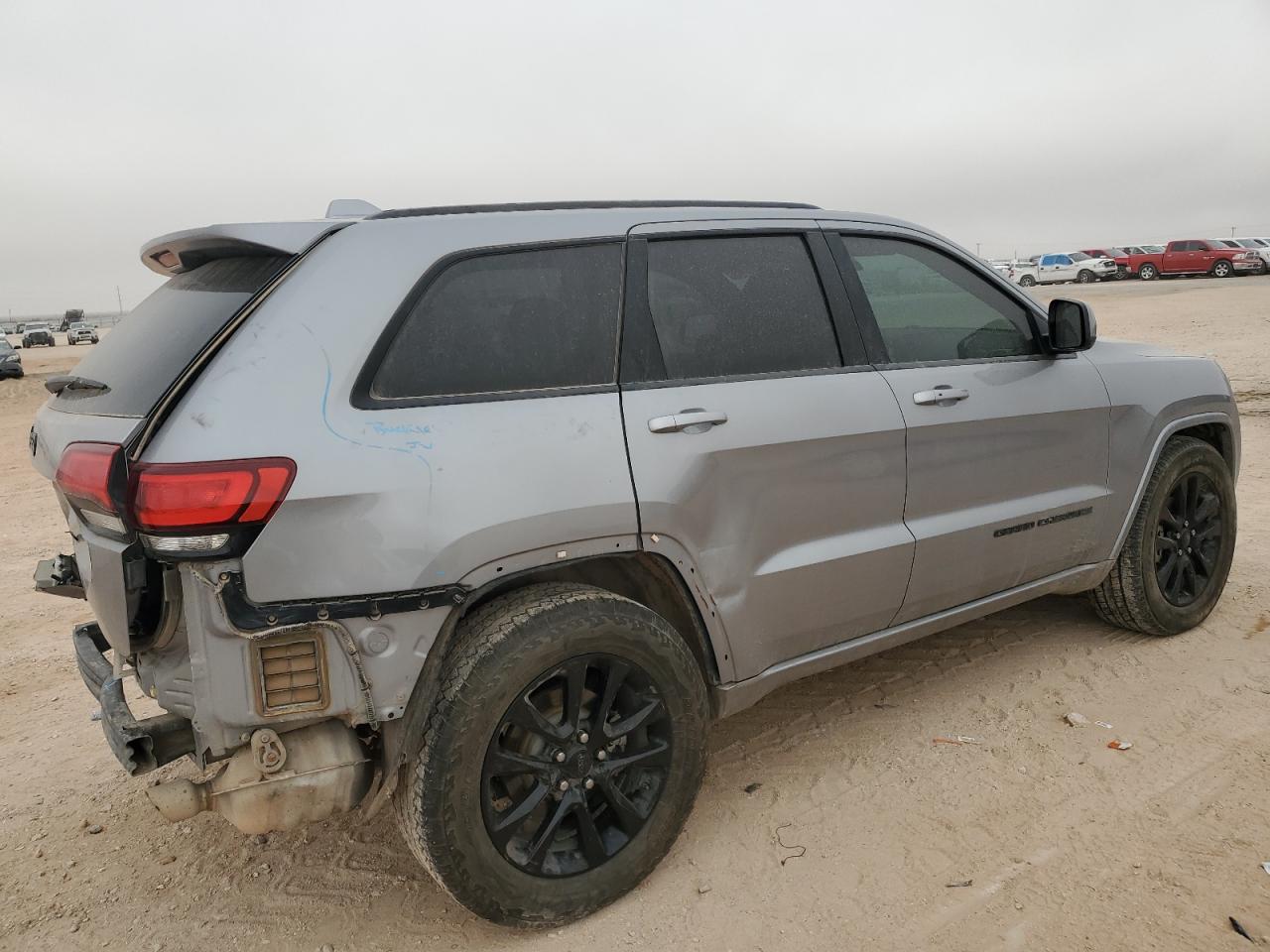 2020 Jeep Grand Cherokee - Image 3