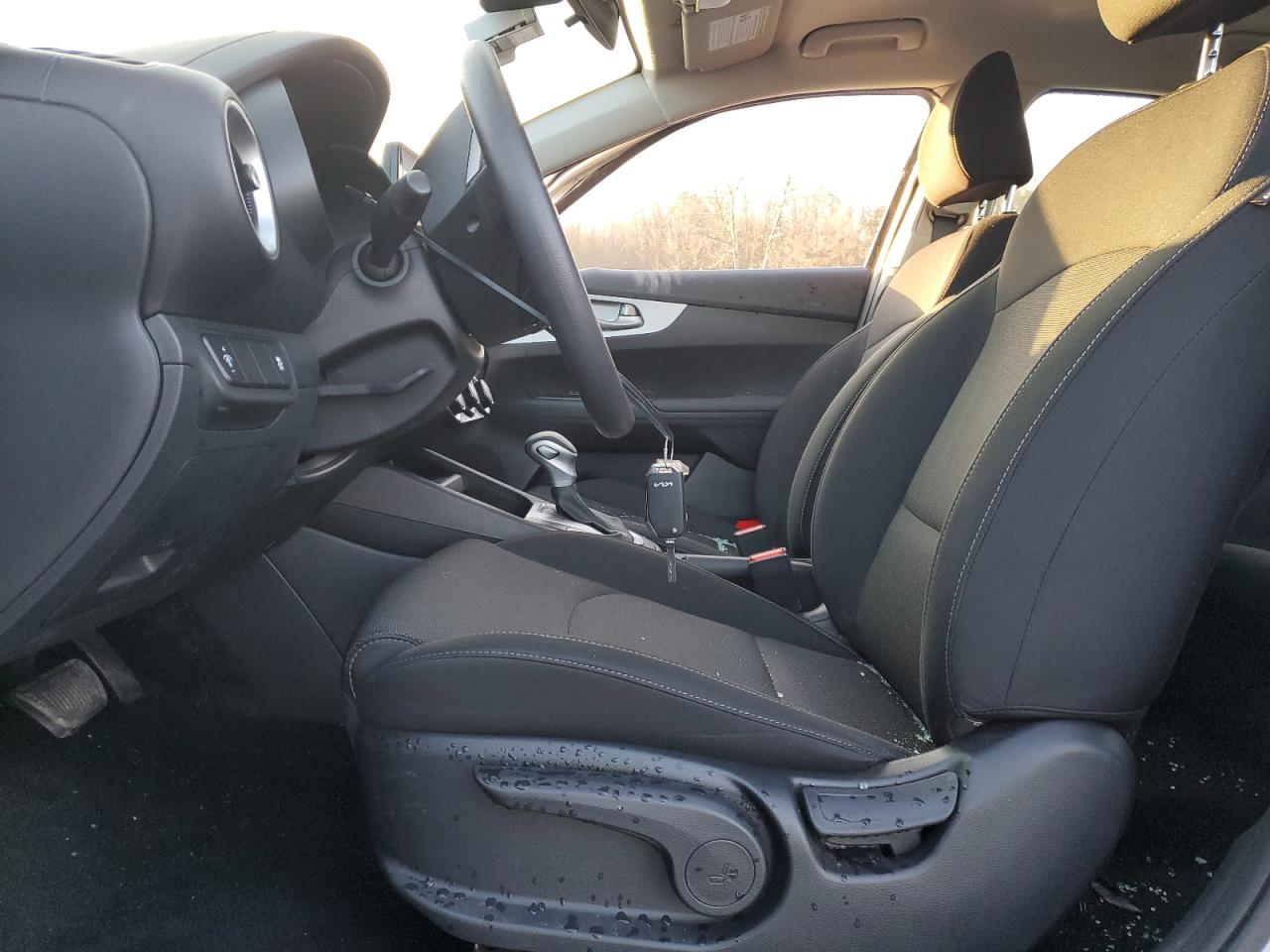 2024 Kia Forte - Image 7