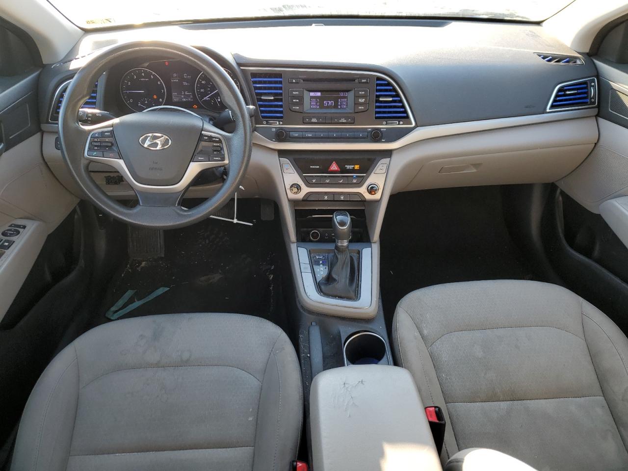 2017 Hyundai Elantra - Image 8