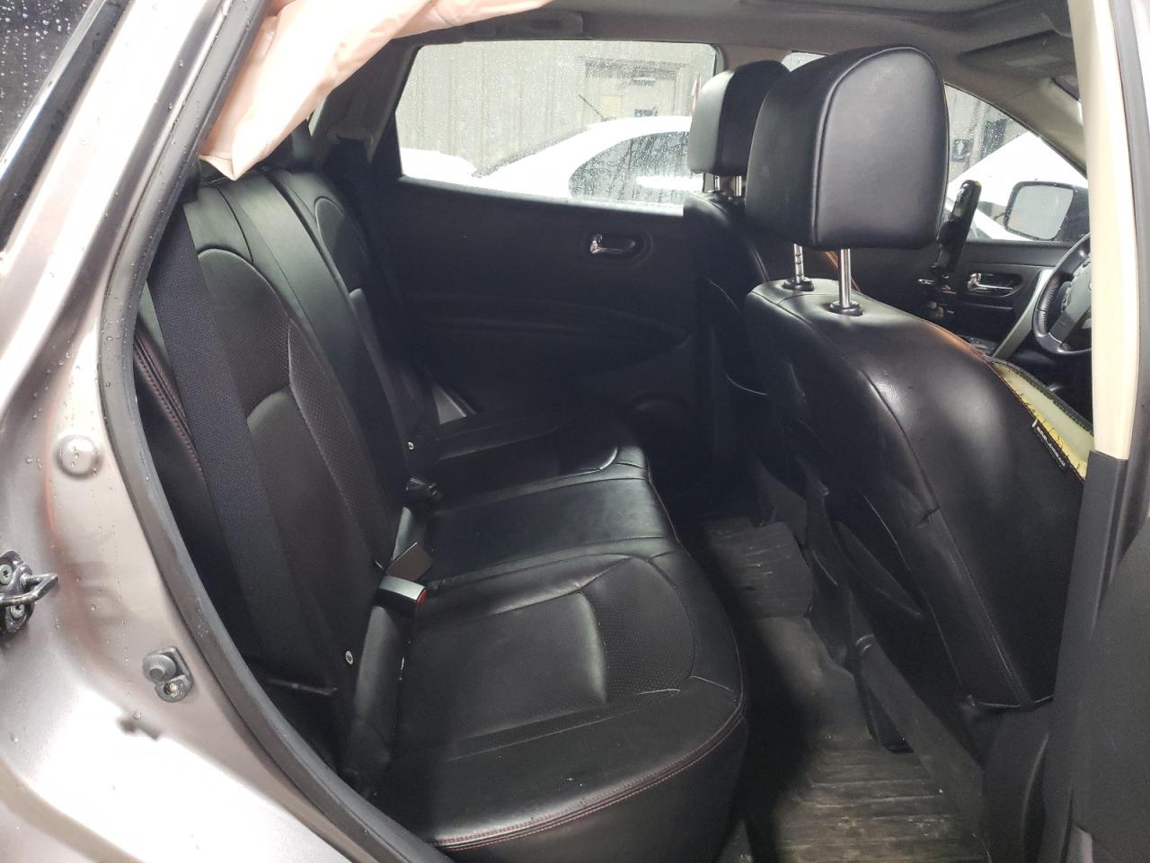 2012 Nissan Rogue - Image 10