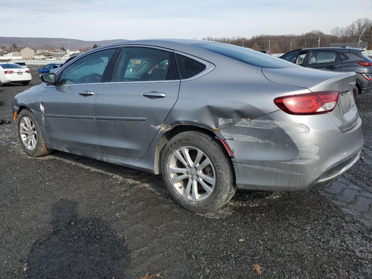 2015 Chrysler 200 - Image 2