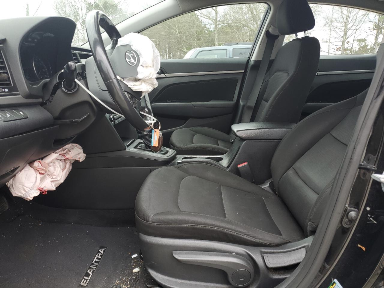 2018 Hyundai Elantra - Image 7