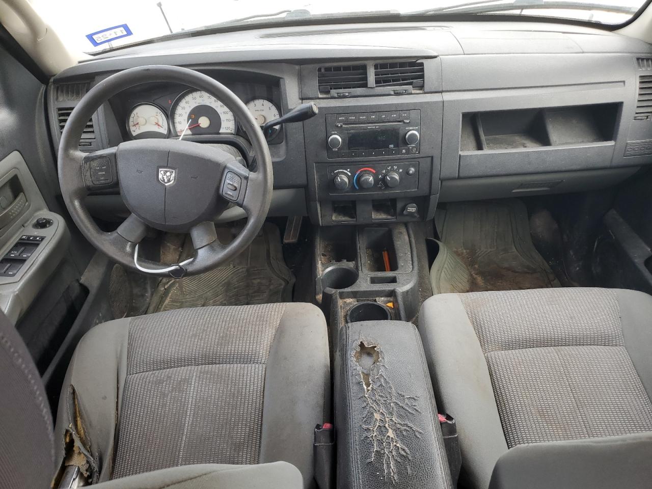 2011 Dodge Dakota - Image 8