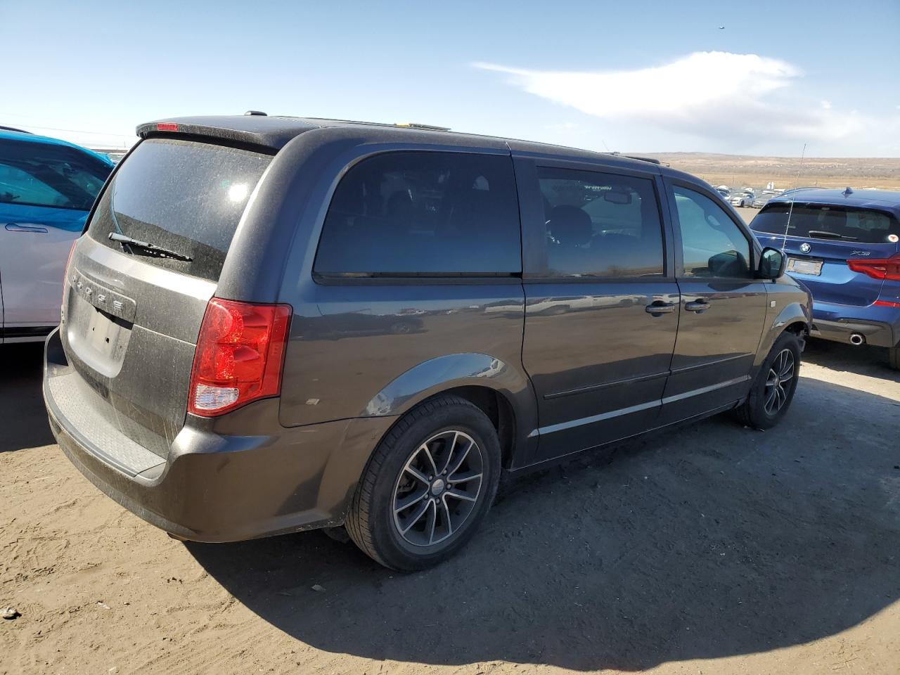 2014 Dodge Caravan - Image 3