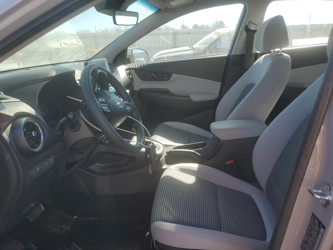 2023 Hyundai Kona - Image 7