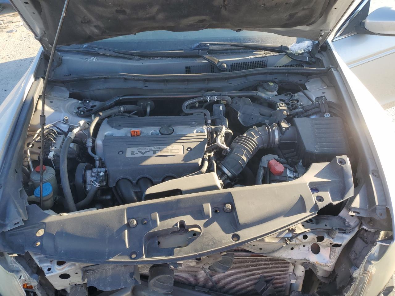 2009 Honda Accord - Image 11