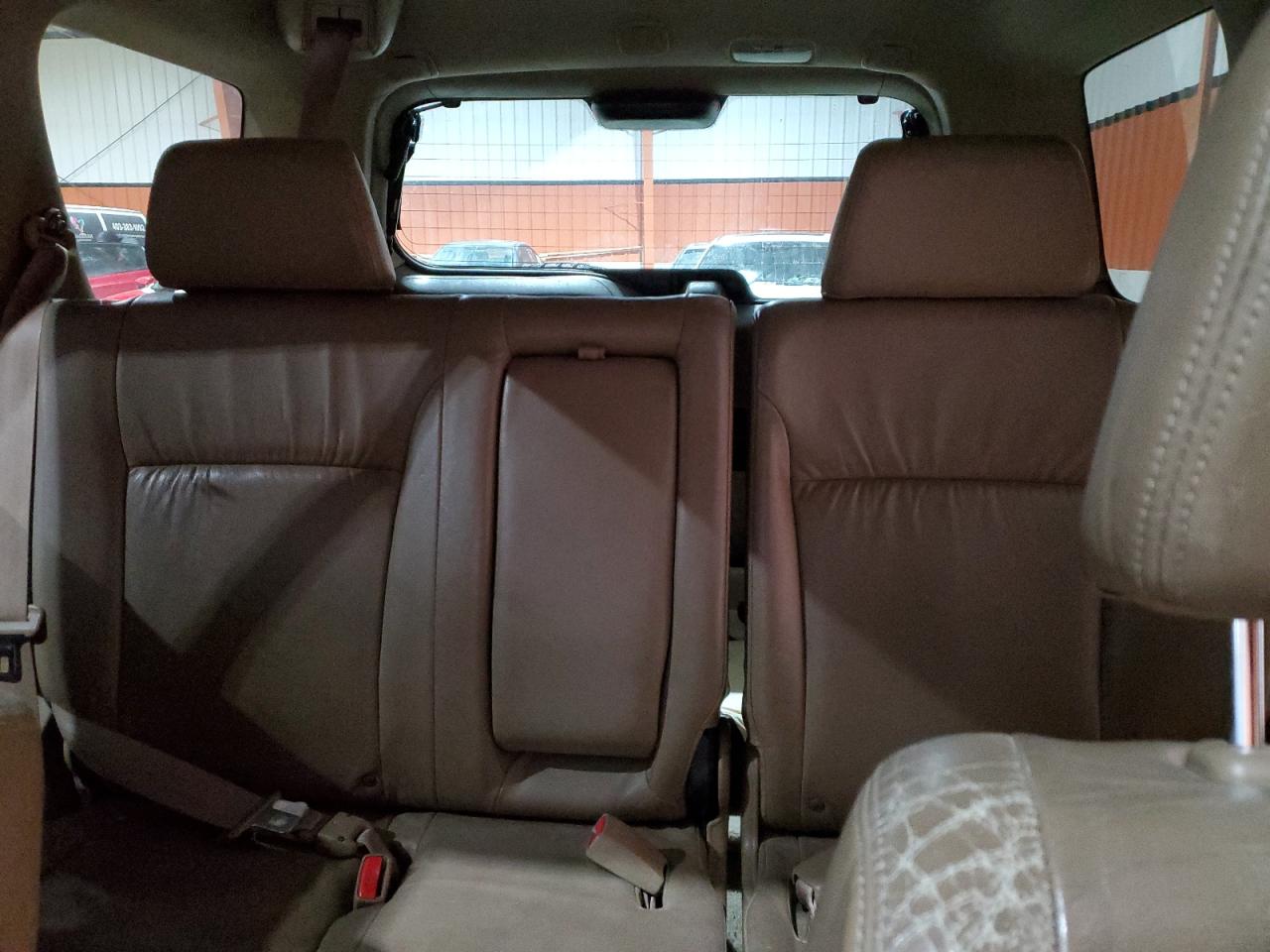 2004 Honda CR-V - Image 10