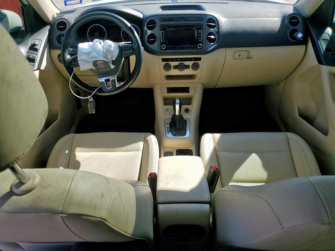 2015 Volkswagen Tiguan - Image 8