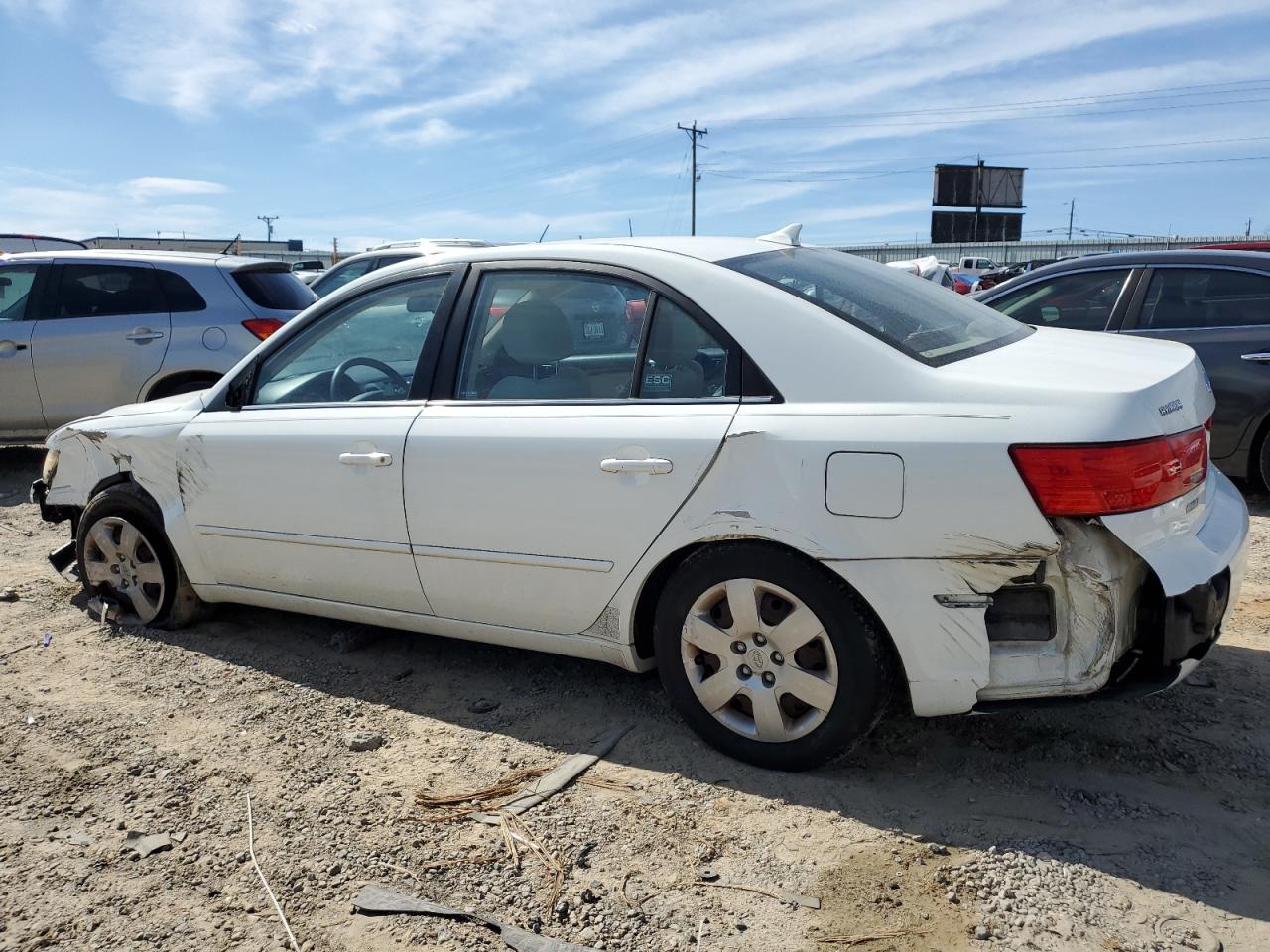 2009 Hyundai Sonata - Image 2