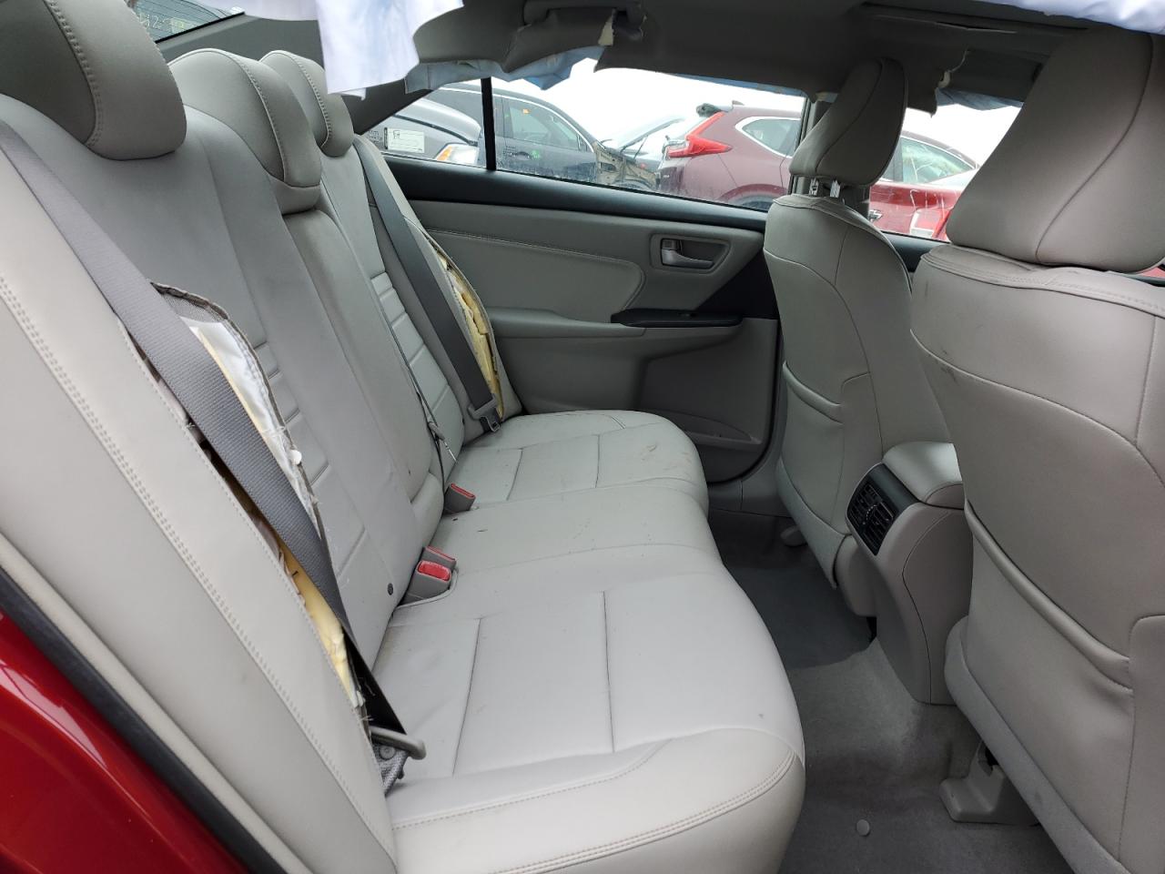 2016 Toyota Camry - Image 10
