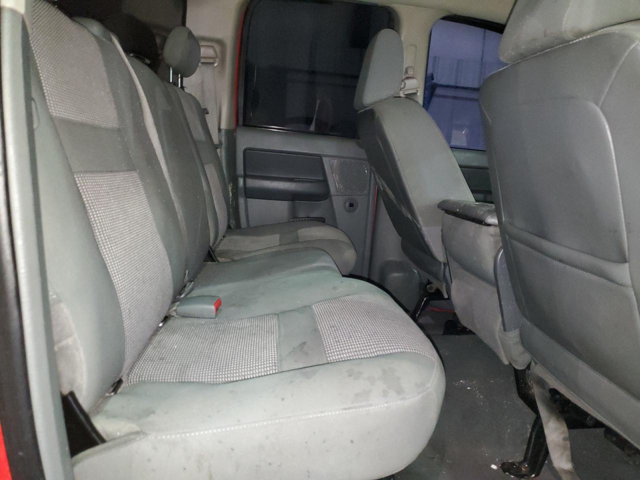 2007 Dodge RAM - Image 10