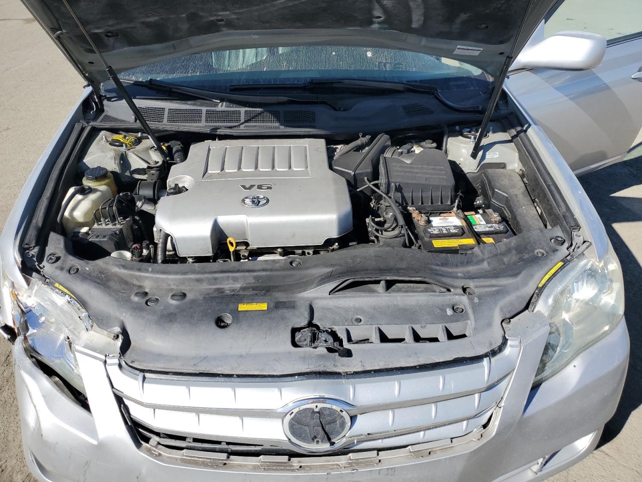 2006 Toyota Avalon - Image 11