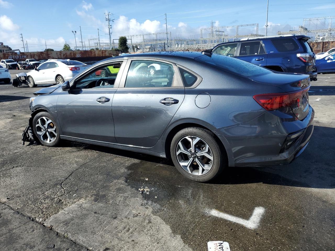 2021 Kia Forte - Image 2