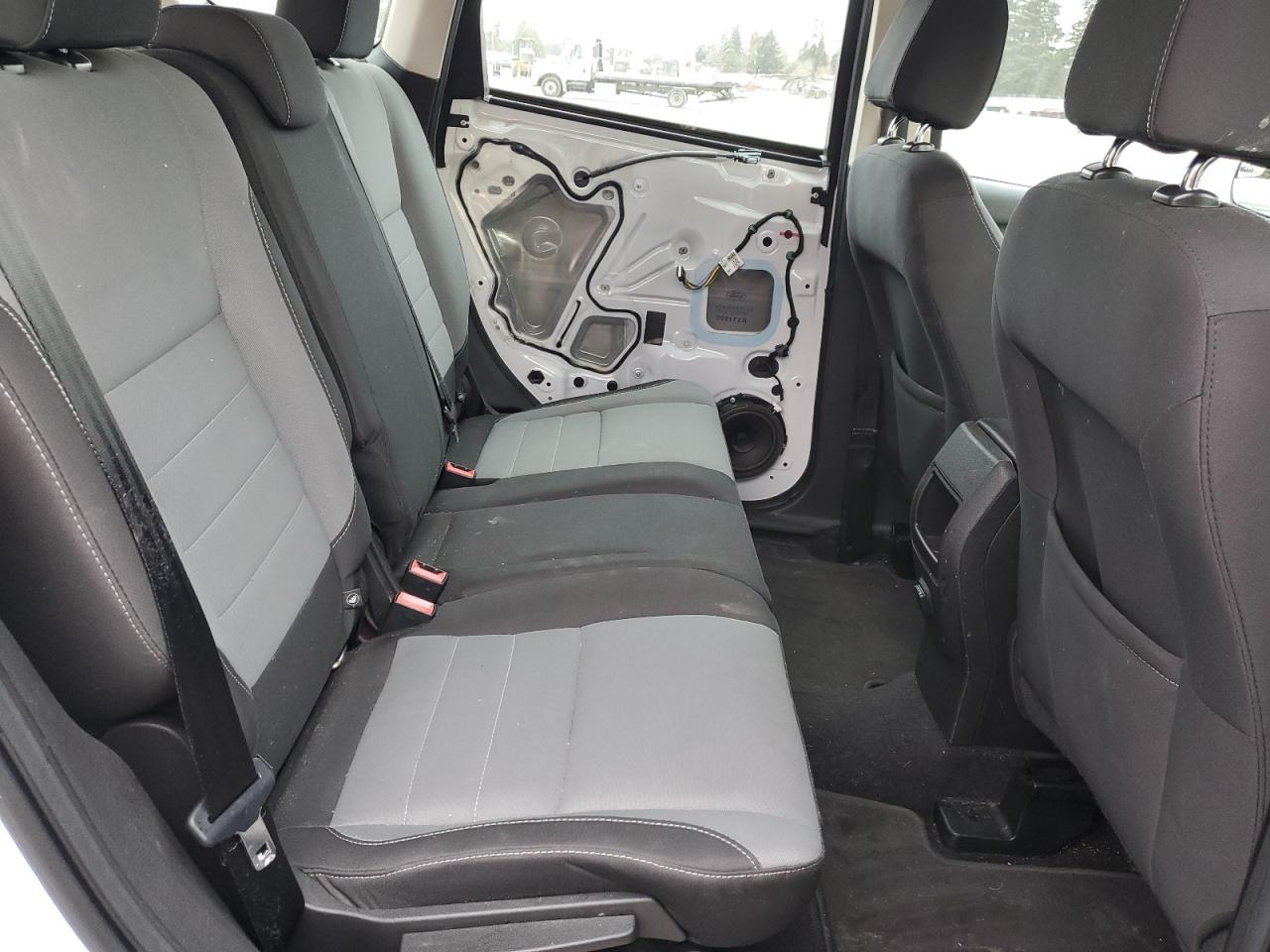1FMCU0F75HUD25250 FORD ESCAPE 2017