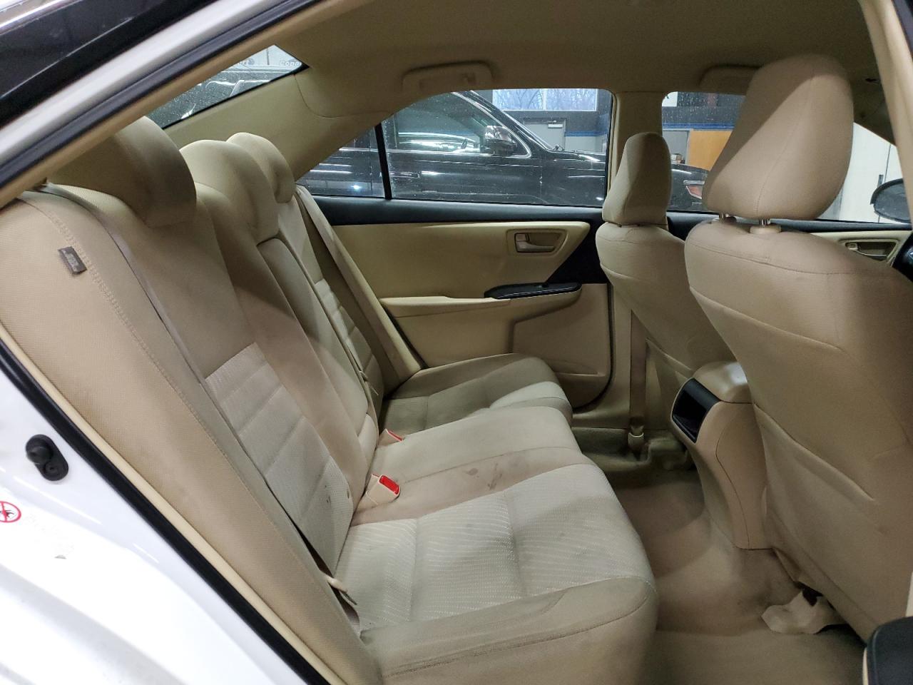 2015 Toyota Camry - Image 10