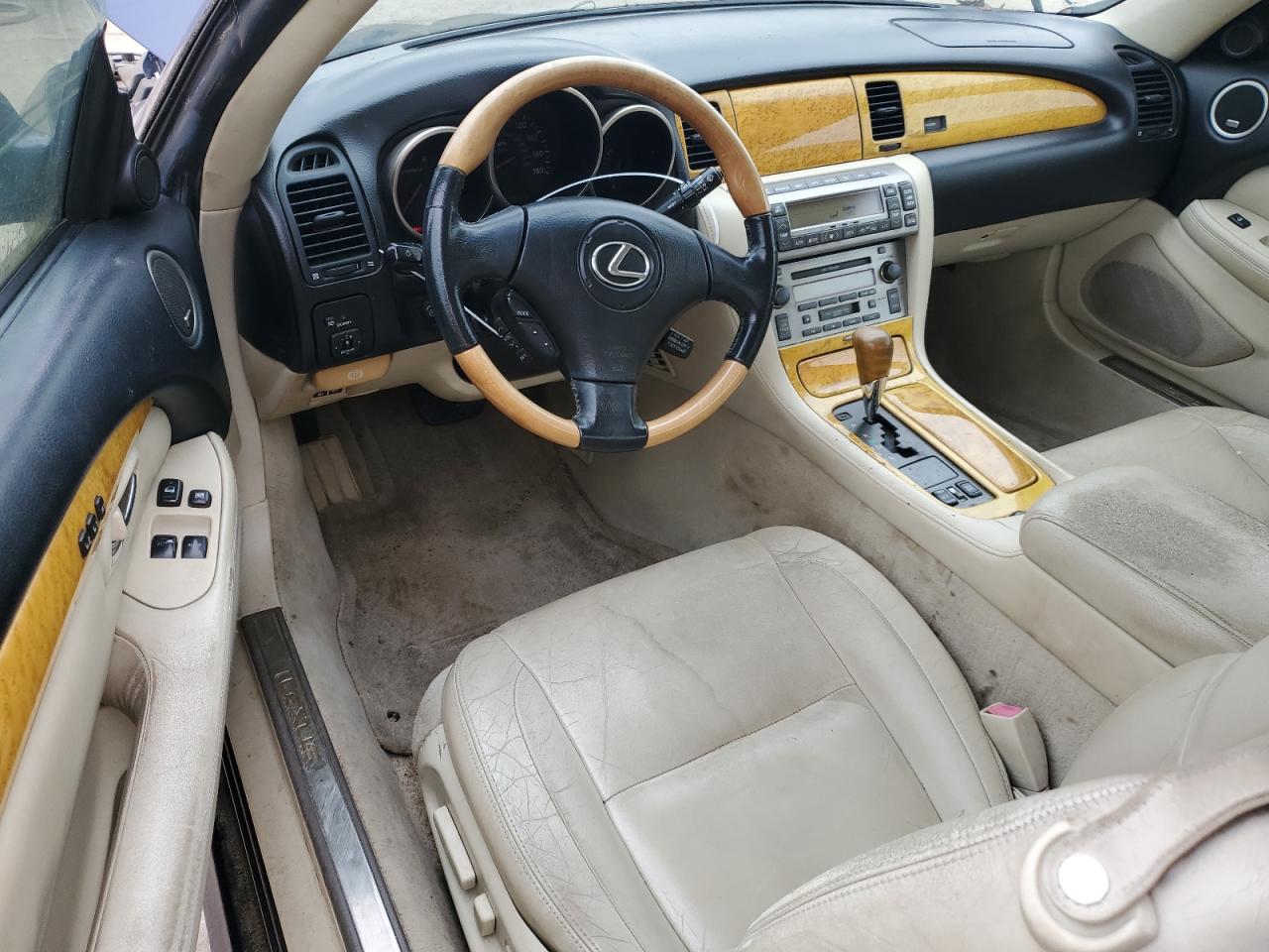 2002 Lexus SC - Image 8