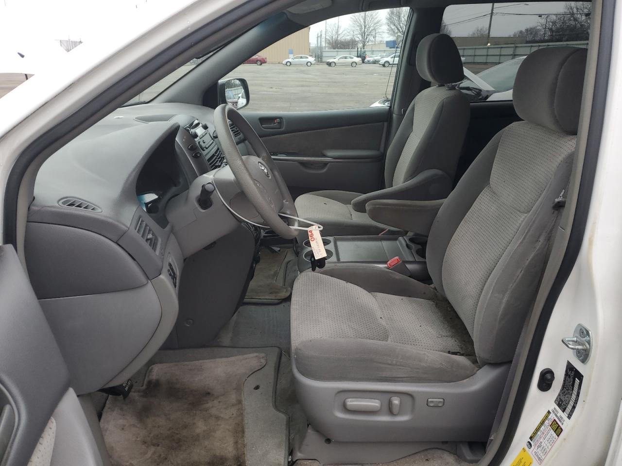 2007 Toyota Sienna - Image 7