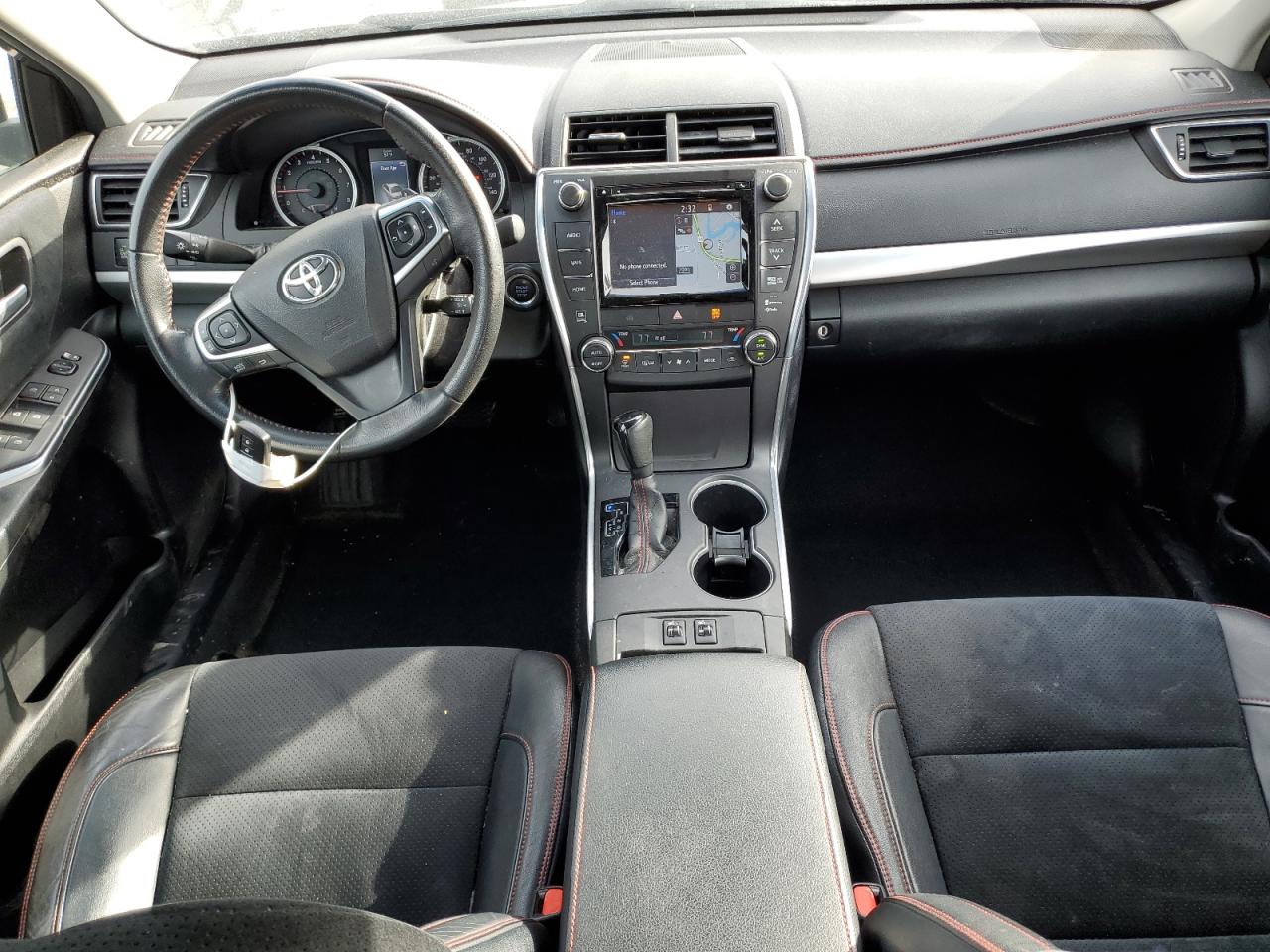 2015 Toyota Camry - Image 8