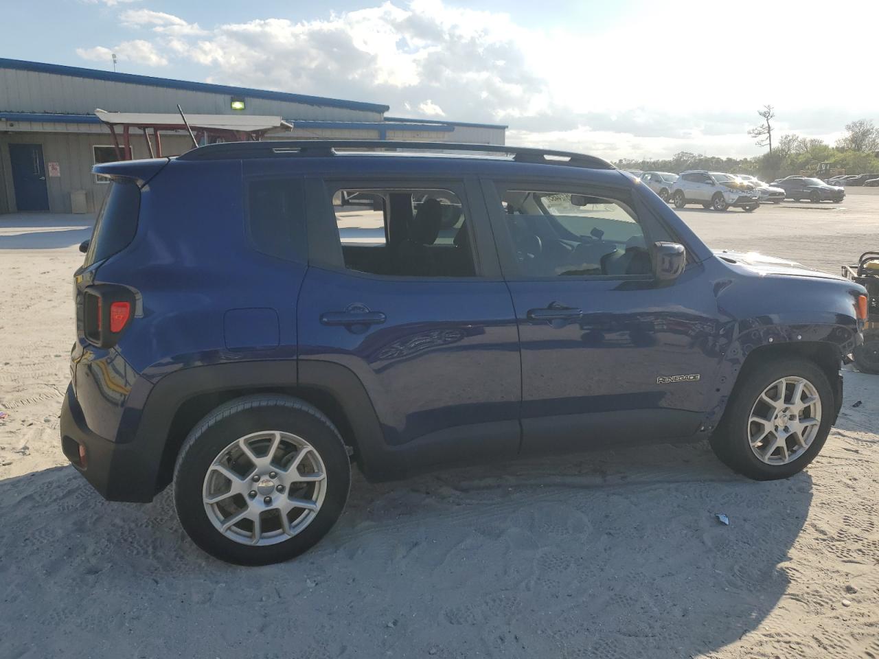 2021 Jeep Renegade - Image 3