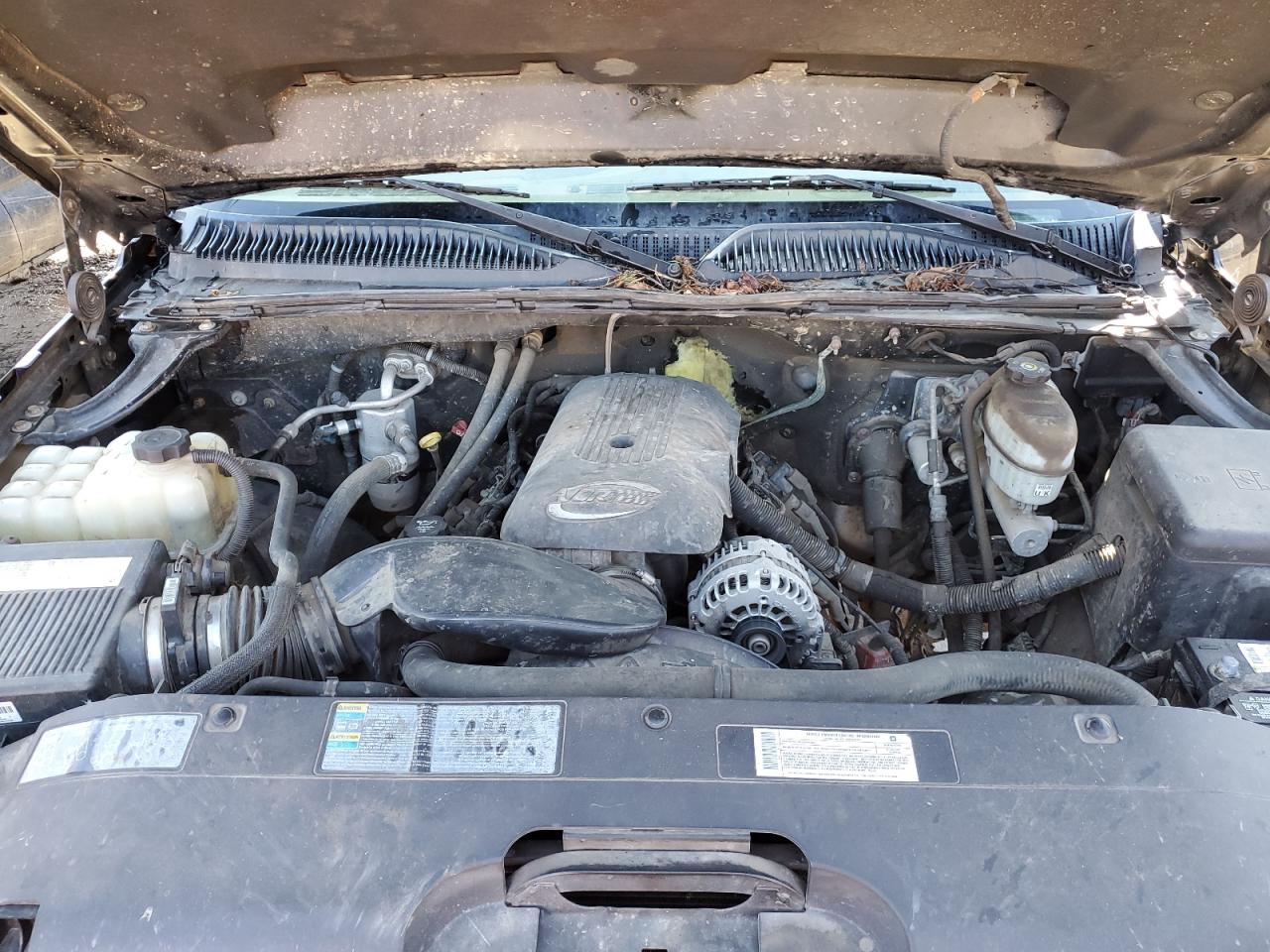 2006 Chevrolet Silverado - Image 11