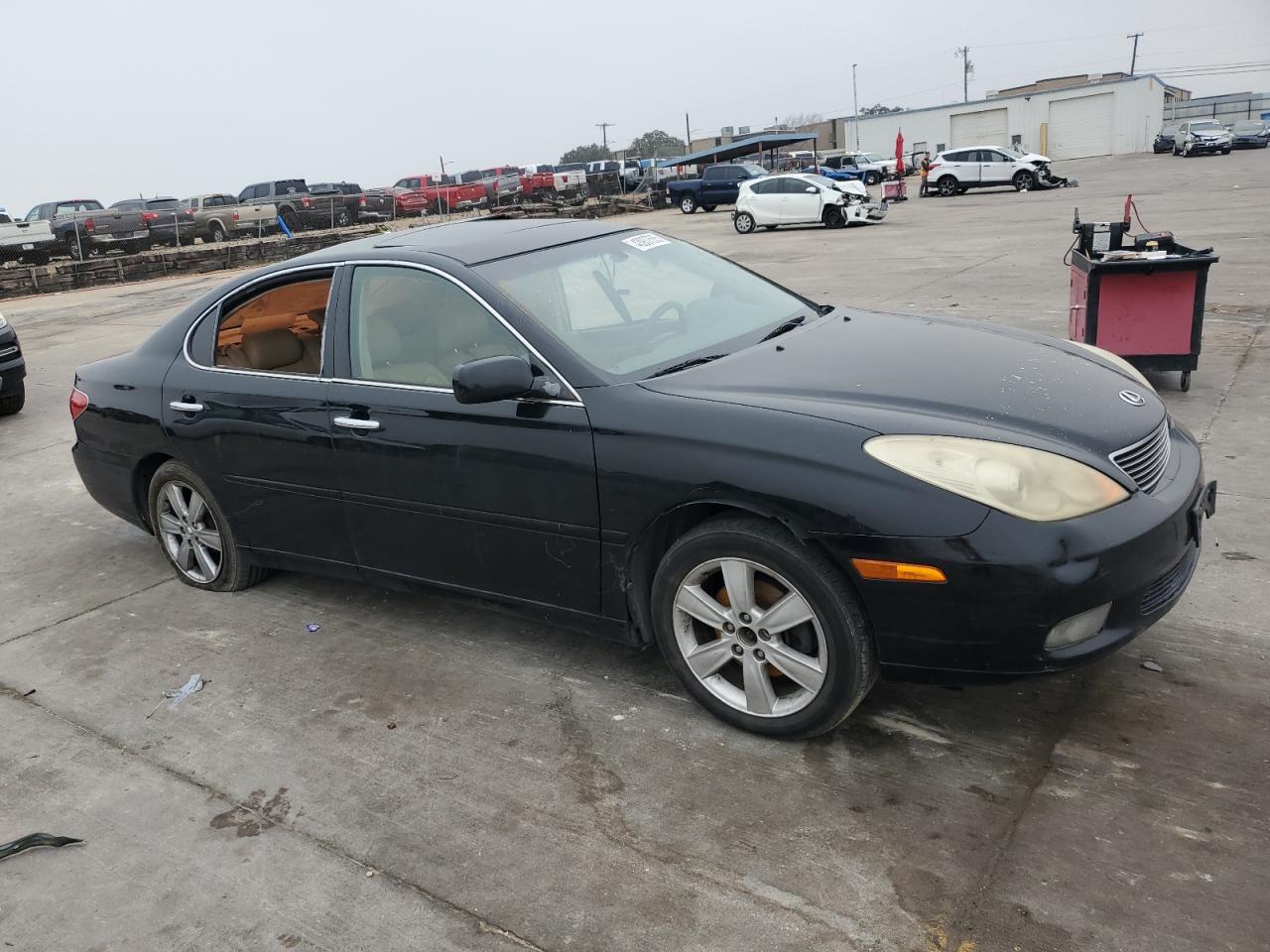 2005 Lexus ES - Image 4