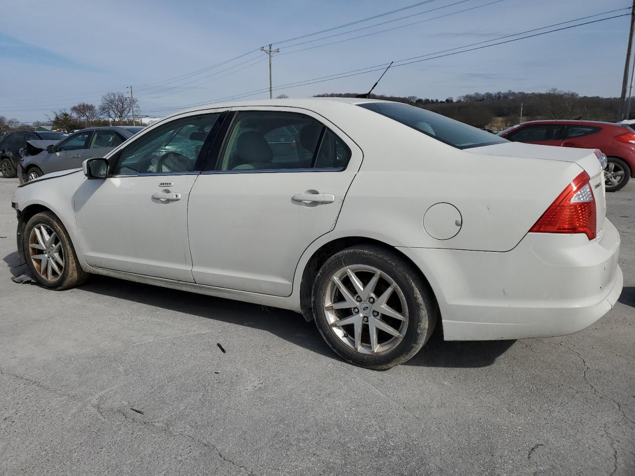 2011 Ford Fusion - Image 2