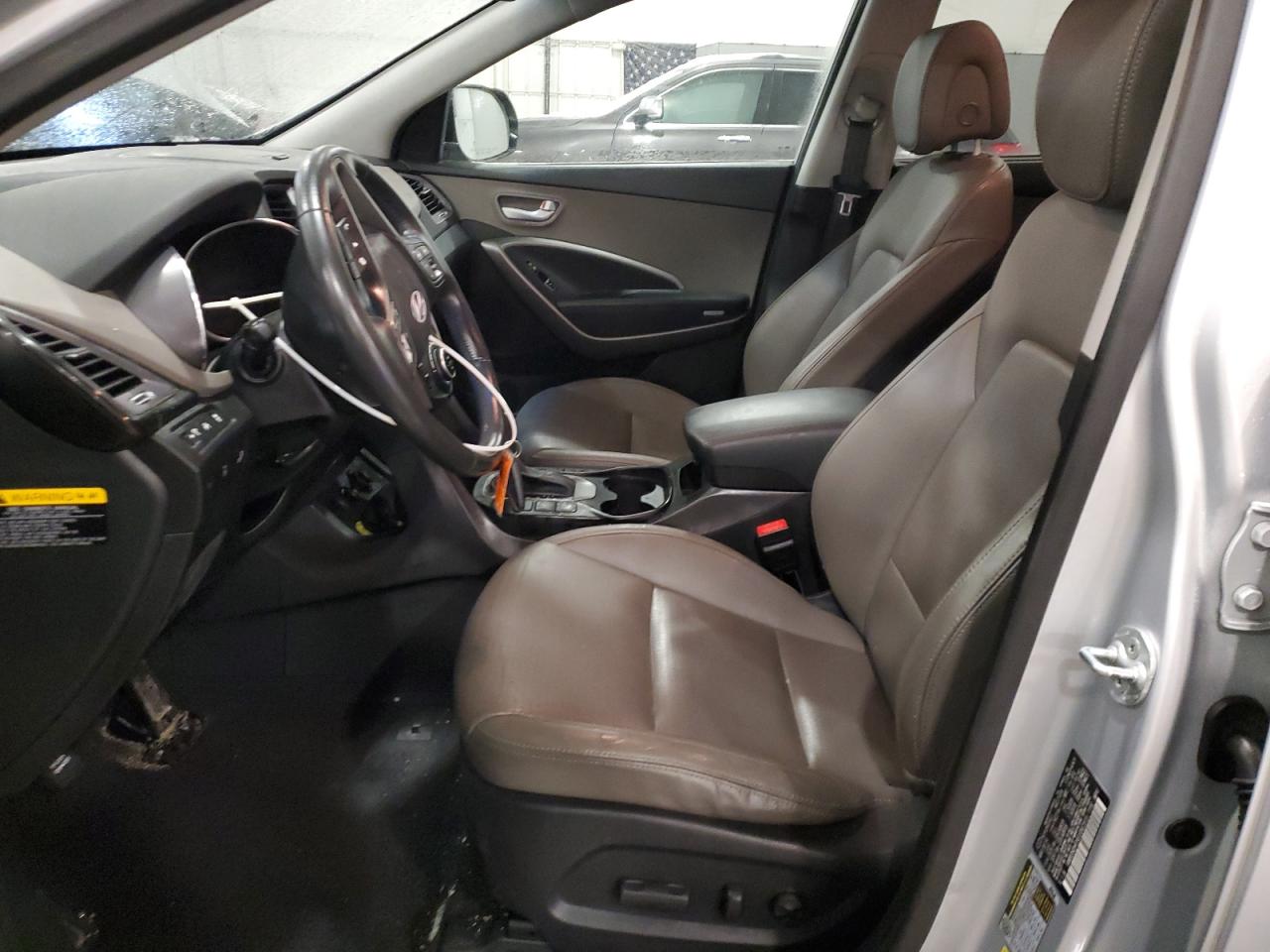 2014 Hyundai Santa Fe - Image 7